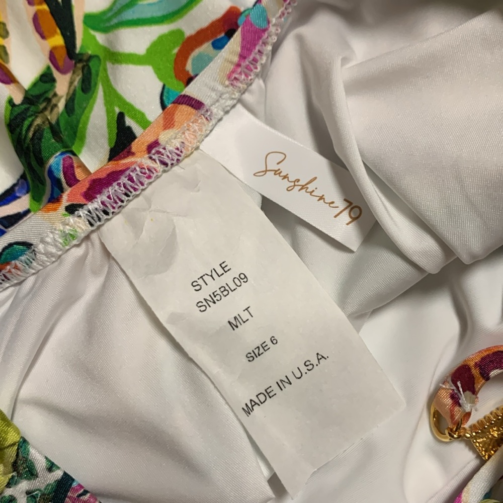 Sunshine 79 swimsuit - v plunge one piece w tummy control size 6 bathing suit - Picture 10 of 14